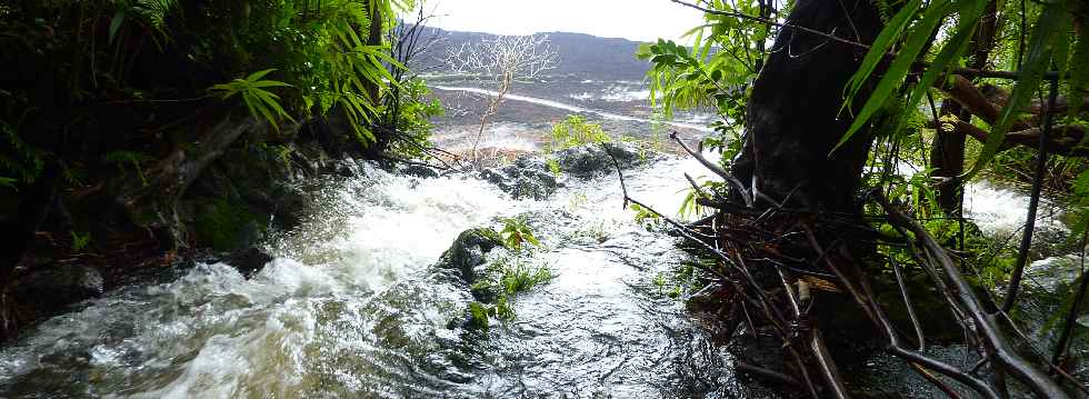 Le Tremblet, Grande Ravine Criais en crue - 8 avril 2011