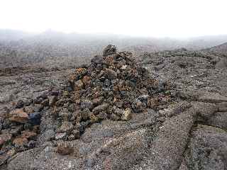 Cairn dans l'Enclos - sentier du Dolomieu