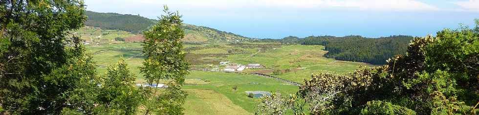 Piton Dugain -  Vue vers le Sud - Grande Ferme