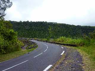 Grand Brl - Route des laves - Rempart nord de l'Enclos