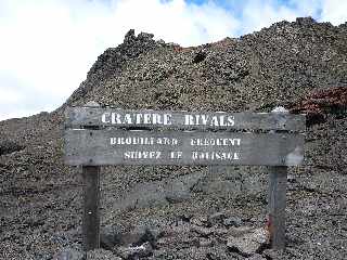 Enclos Fouqu - Vers le Chteau Fort - Cratre Rivals