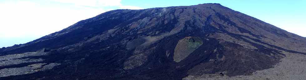 Piton de Partage - Vue vers la Fournaise et le Puys mi-Cte