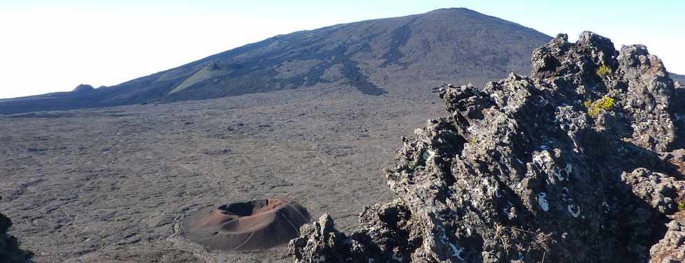 Pas de Bellecombe - Vers le Piton de la Fournaise - Formica Lo