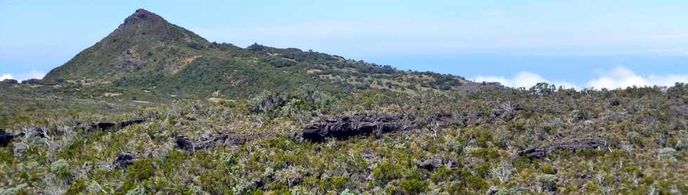 4 octobre 2014 - GR2 - Piton Argamasse - Vue sur le Nez de Boeuf