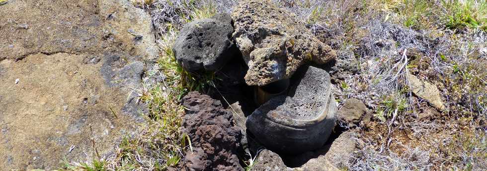 Piton de la Fournaise - Rempart de la rivire de l'Est- Installations OPVF