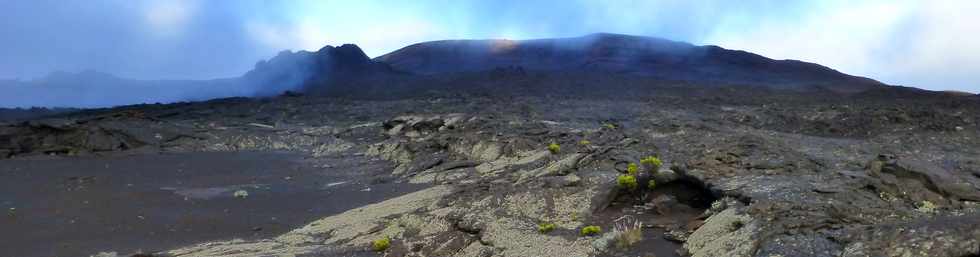 11 fvrier 2015 - Massif du Piton de la Fournaise - Entre Piton Rouge et parking Foc-Foc - Cratres Aubert de la Re et Piton Chisny