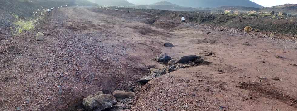 11 fvrier 2015 - Massif du Piton de la Fournaise - RF dfonce dans la Plaine des Sables