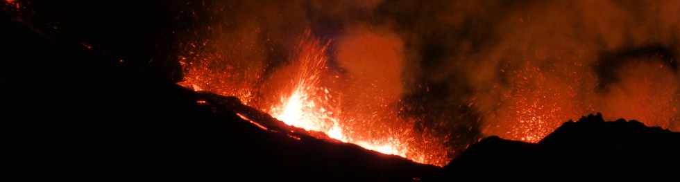 24ot 2015 - Eruption du Piton de la Fournaise - 4 de l'anne !