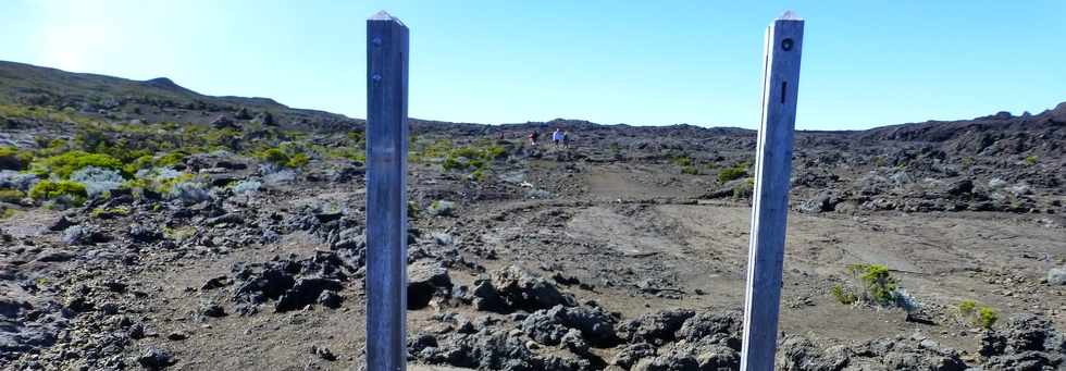 30 octobre 2015 - Massif de la Fournaise - Dpart du sentier du Piton de Bert