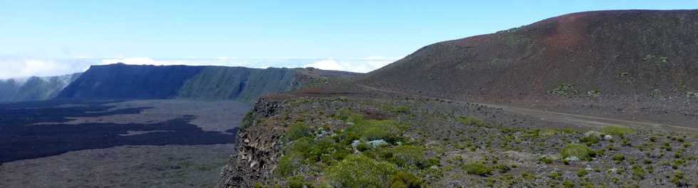 30 octobre 2015 - Massif de la Fournaise - Sentier du Piton de Bert -  Piton Rouge