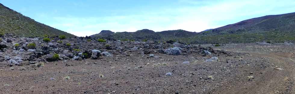 30 octobre 2015 - Massif de la Fournaise - Sentier du Piton de Bert -  Piton Cambar -