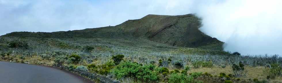 26 mai 2016 - Eruption au Piton de la Fournaise - Ile de la Runion -  Route du volcan, Pente Zz