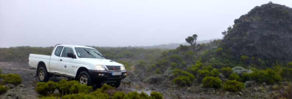 26 mai 2016 - Eruption au Piton de la Fournaise - Ile de la Runion - Piste 4x4 du Piton de Bert -  -