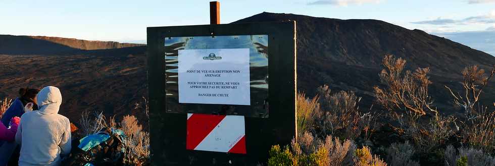 2 fvrier 2017 - Piton de la Fournaise - Eruption du 31 janvier 2017 -  Sentier du Piton de Bert