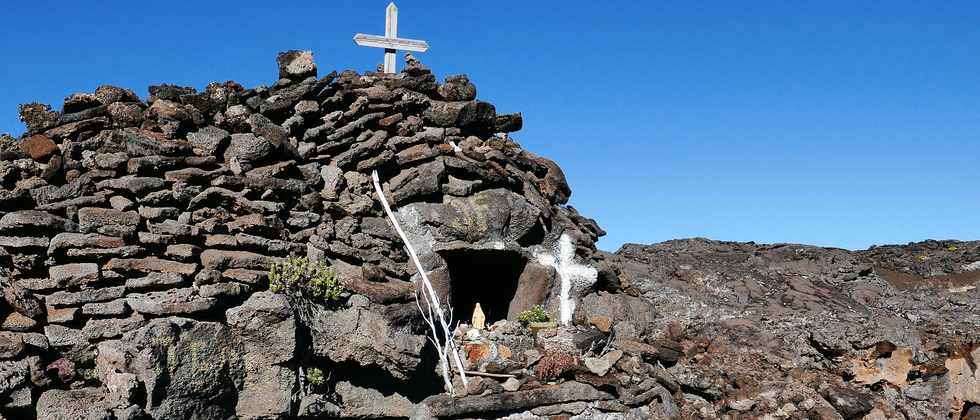 2 fvrier 2017 - Piton de la Fournaise - Eruption du 31 janvier 2017 -  Sentier du Piton de Bert