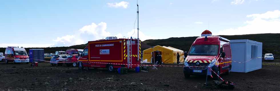 2 fvrier 2017 - Piton de la Fournaise - Eruption du 31 janvier 2017 -  Parking Foc-Foc - Dispositif avanc du SDIS