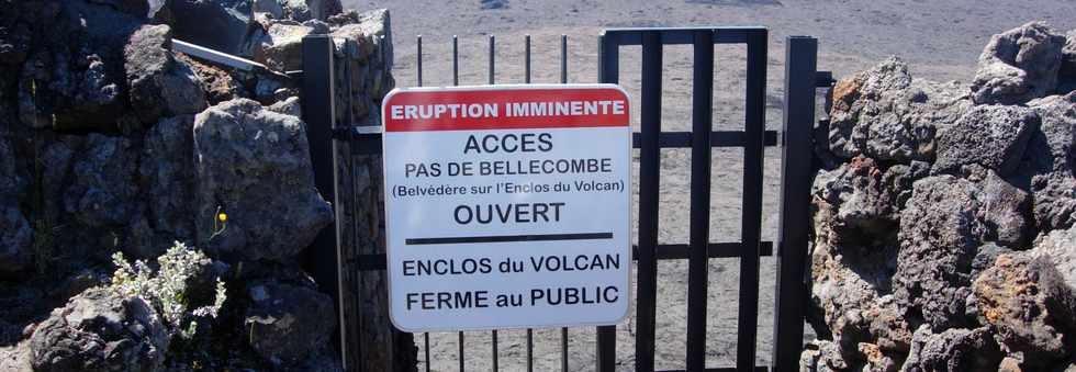 18 mai 2017 - Eruption invisible au Piton de la Fournaise (photo archive novembre 2011)