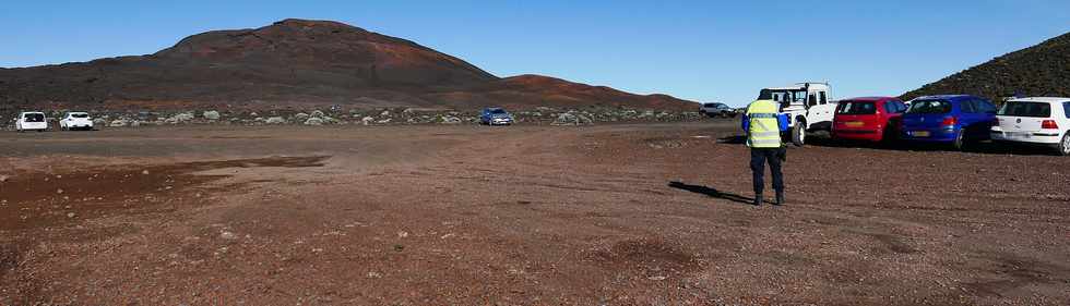 14 juillet 2017 - Ile de la Runion - Eruption au Piton de la Fournaise -  Parking Foc Foc