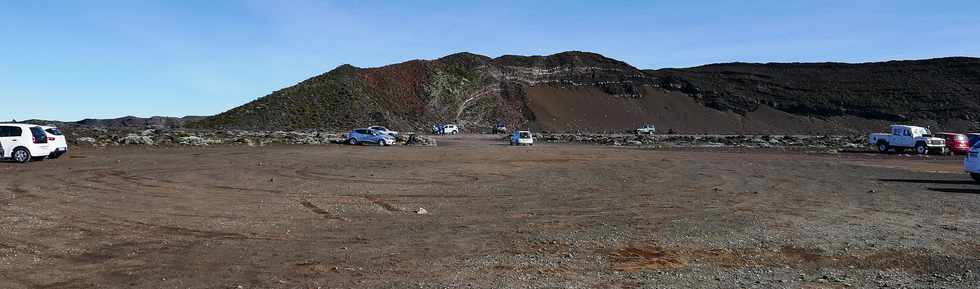 14 juillet 2017 - Ile de la Runion - Eruption au Piton de la Fournaise -  Parking Foc Foc