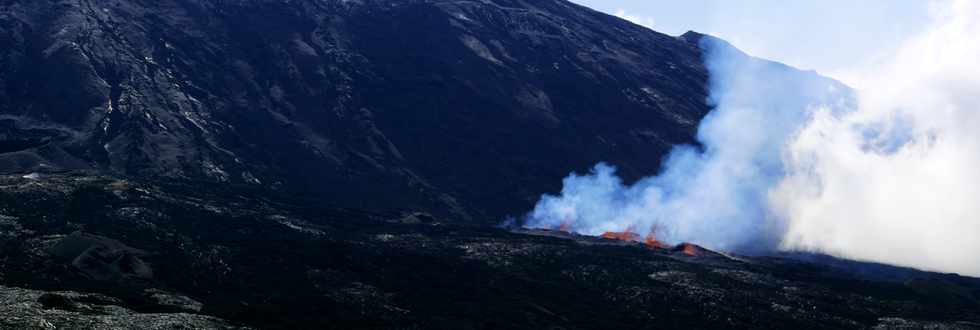 14 juillet 2017 - Ile de la Runion - Eruption au Piton de la Fournaise - Vue depuis le Piton de Bert