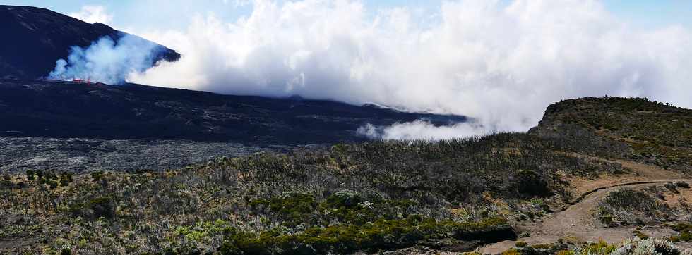 14 juillet 2017 - Ile de la Runion - Eruption au Piton de la Fournaise - Vue depuis le Piton de Bert