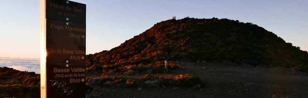 29 avril 2018 - Piton de la Fournaise - Eruption du 27 avril 2018  proximit du cratre Rivals -