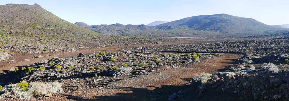 29 avril 2018 - Piton de la Fournaise - Eruption du 27 avril 2018  proximit du cratre Rivals -