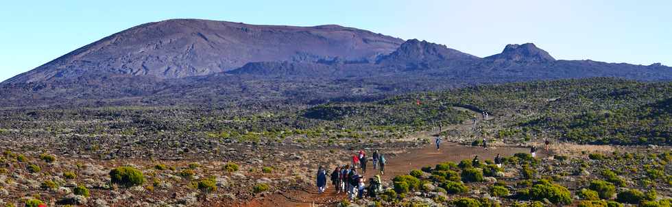 29 avril 2018 - Piton de la Fournaise - Eruption du 27 avril 2018  proximit du cratre Rivals -