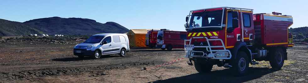 29 avril 2018 - Piton de la Fournaise - Eruption du 27 avril 2018  proximit du cratre Rivals -