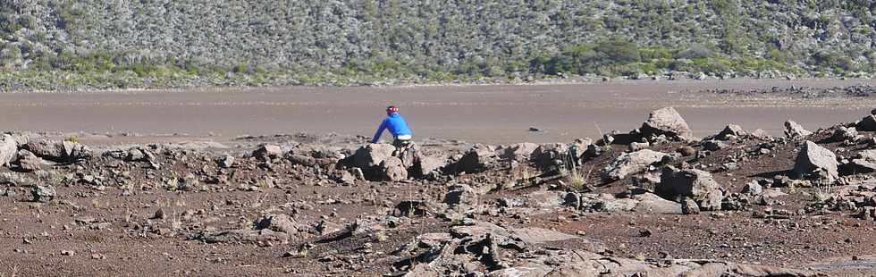 29 avril 2018 - Piton de la Fournaise - Eruption du 27 avril 2018  proximit du cratre Rivals -