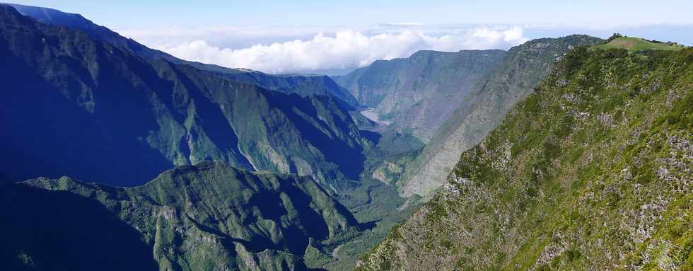 29 avril 2018 - Piton de la Fournaise - Rivire des Reparts - Nez de Boeuf -