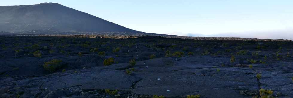 15 aot 2018 - Massif du Piton de la Fournaise - Enclos Fouqu - Sentier du cratre Rivals