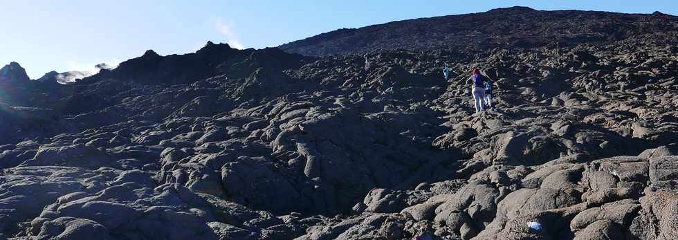 15 aot 2018 - Massif du Piton de la Fournaise - Enclos Fouqu -  Arrive  la coule du 13 juillet 2018