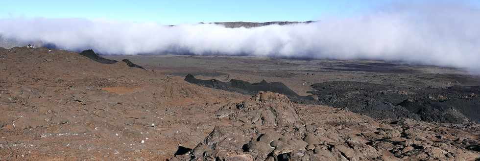 15 aot 2018 - Piton de la Fournaise - Sentier d'accs au cratre Dolomieu - Nouveau balisage aprs l'ruption du 13 juillet -