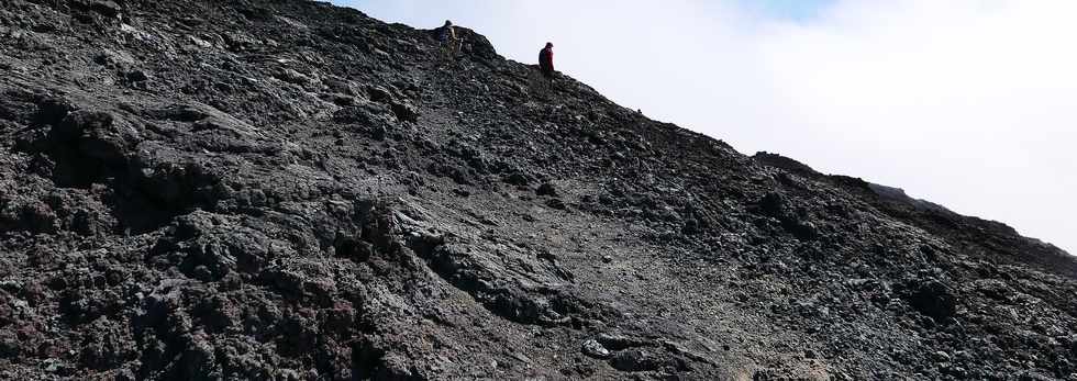 15 aot 2018 - Piton de la Fournaise - Sentier d'accs  la plateforme d'observation du cratre Dolomieu -