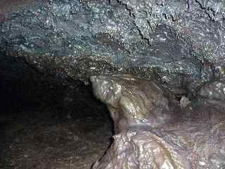 Tunnels de lave de la coule 2004