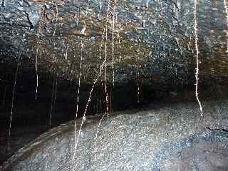Tunnels de lave de la coulée 2004