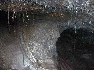 Tunnels de lave de la coule 2004