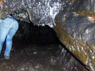 Piton de la Fournaise - Tunnel de lave ancien