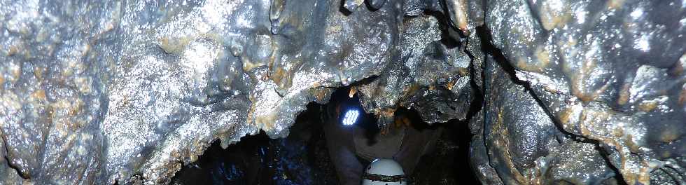 Piton de la Fournaise - Tunnel de lave