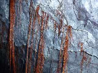 Tunnel de lave dans la coule de 1800