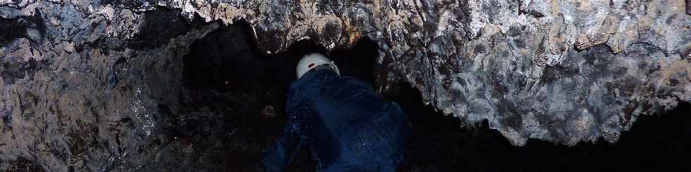 Tunnel de lave dans la coule de 1800