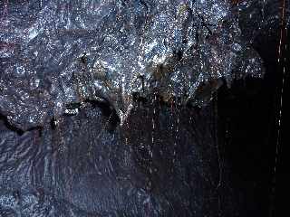 Tunnels de lave de la coule 2004 - Piton de la Fournaise