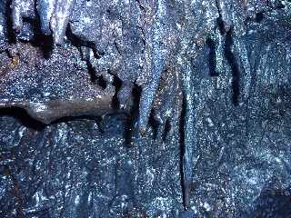 Tunnels de lave de la coule 2004 - Piton de la Fournaise