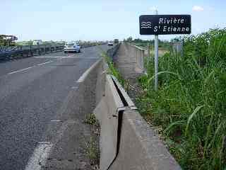 Pont sur la rivire St-Etienne