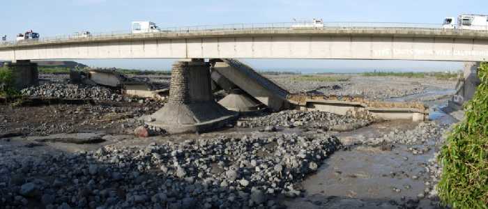 Ponts rivire St-Etienne - cyclone Gamde