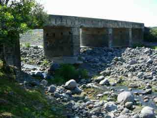 Vieux pont sur la rivire St-Etienne