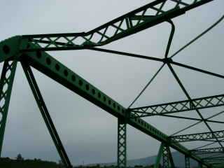 Pont métallique sur le Bras de la Plaine