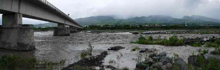 Cyclone Gal - 8 fvrier 2009 - Rivire St-Etienne