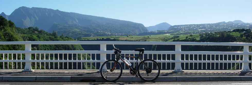 Pont sur le Bras de la Plaine